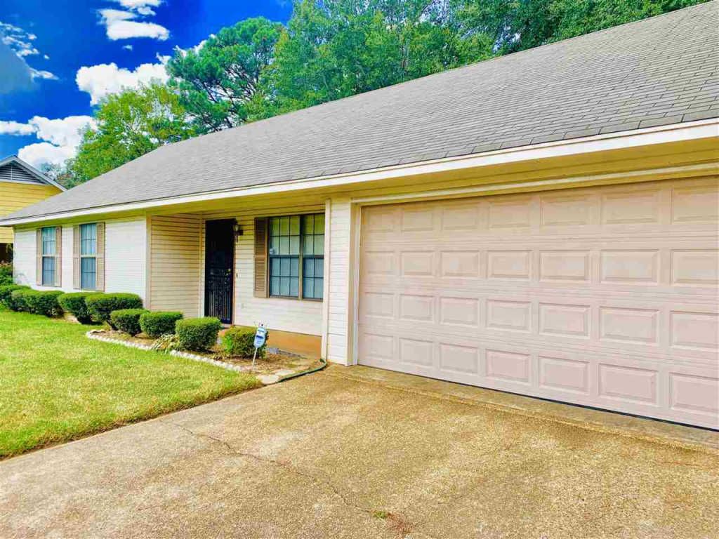 137 Woodcliff Dr, Jackson, MS 3 Bed, 2 Bath SingleFamily Home 27
