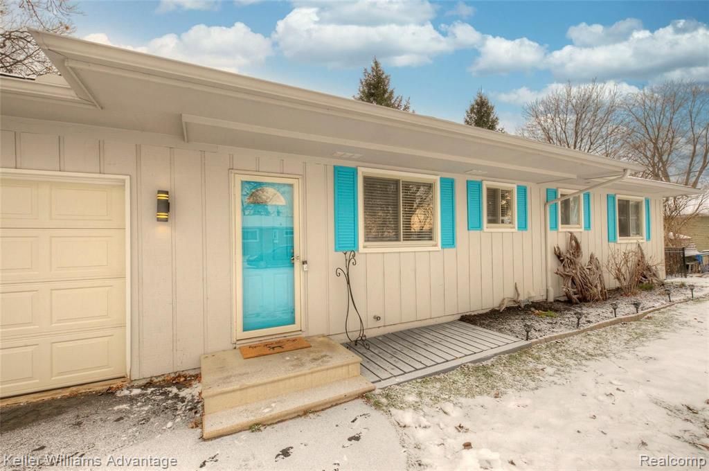 6072 Brockway St, Commerce Township, MI 48382 Trulia