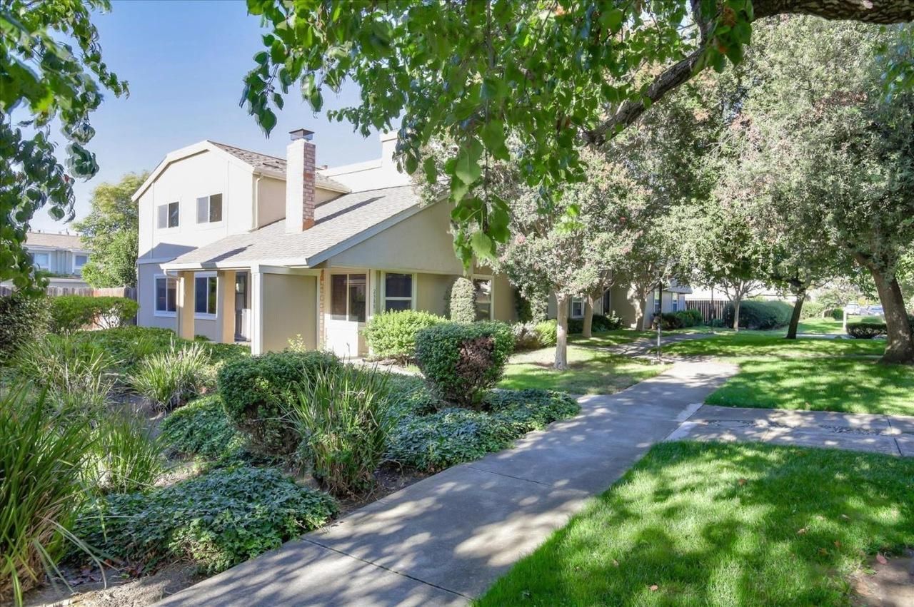 Escape To Luxury: Stunning House For Rent In Santa Clara's Elite Neighborhood