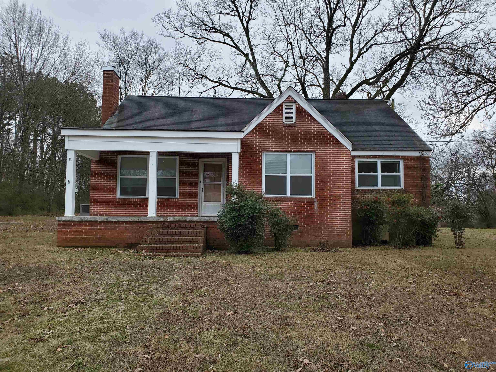 423 W Laurel St, Scottsboro, AL 35768 MLS 21852009 Trulia