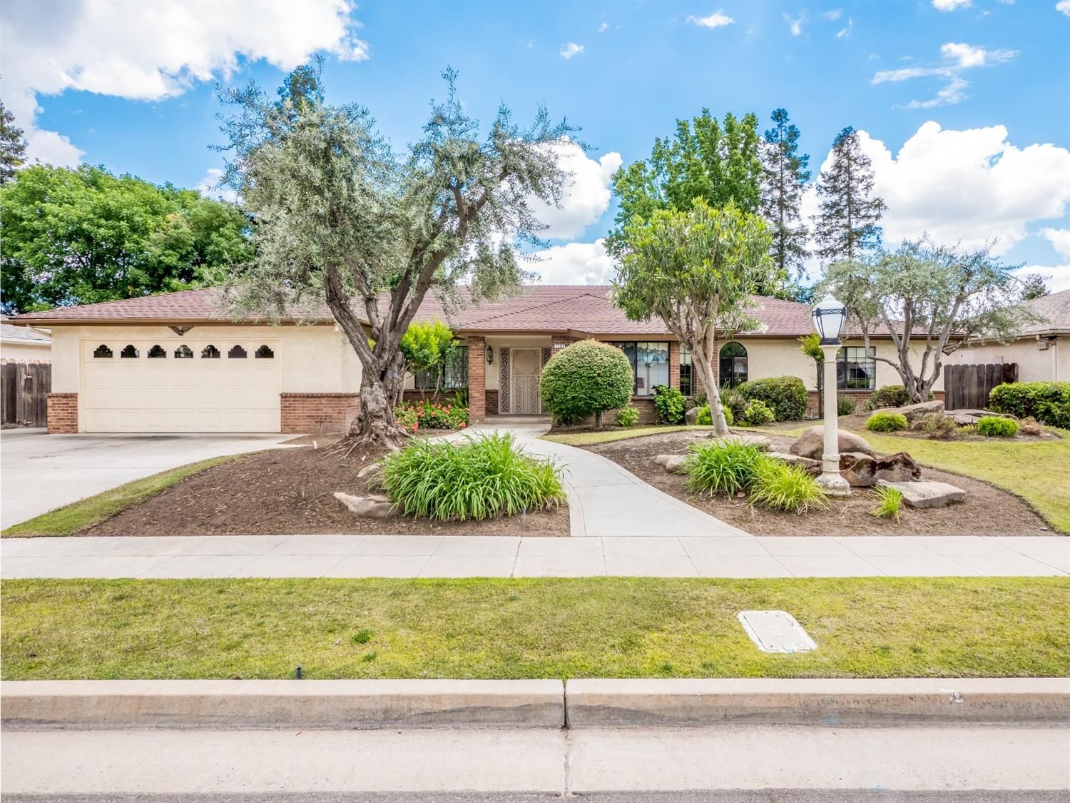 1563 E El Paso Ave, Fresno, CA 3 Bed, 2 Bath SingleFamily Home Trulia