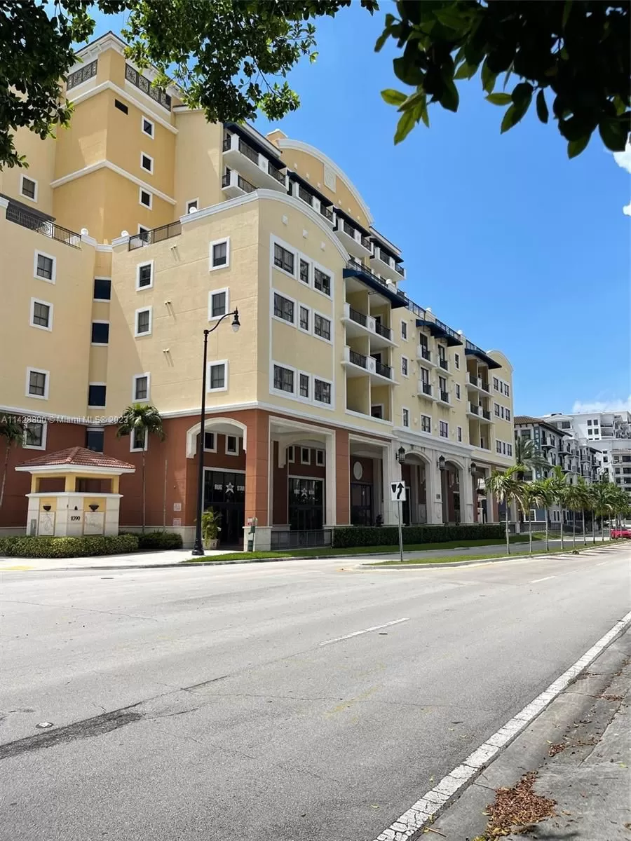 AMLI Dadeland Apartments, University of Miami