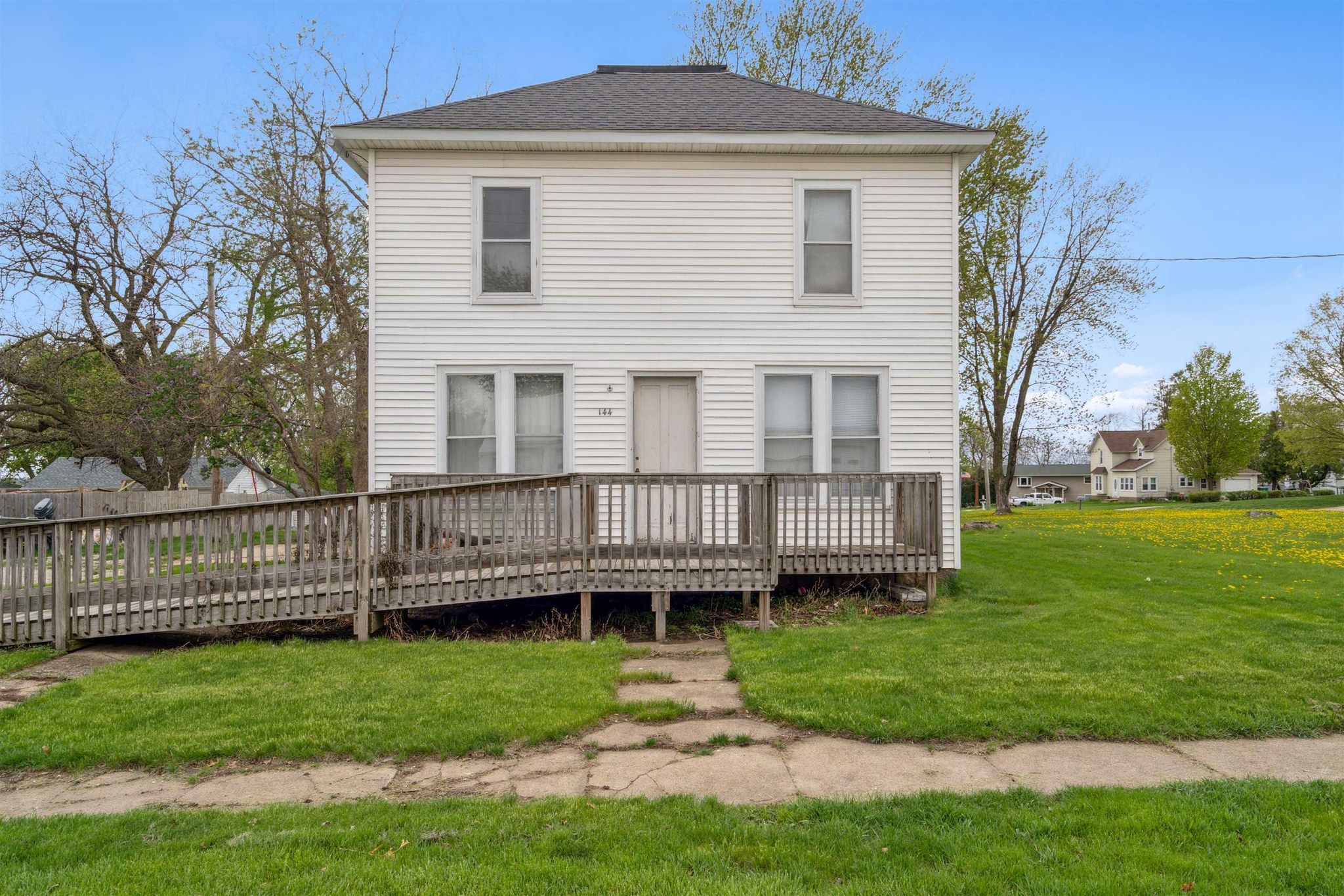 144 6th St N, Winthrop, IA 50682 MLS 20241730 Trulia