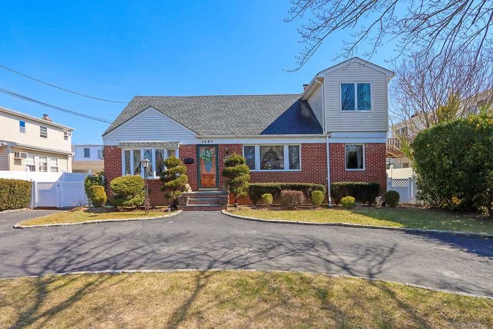 1687 Logan Street, Bellmore, NY 11710 Trulia