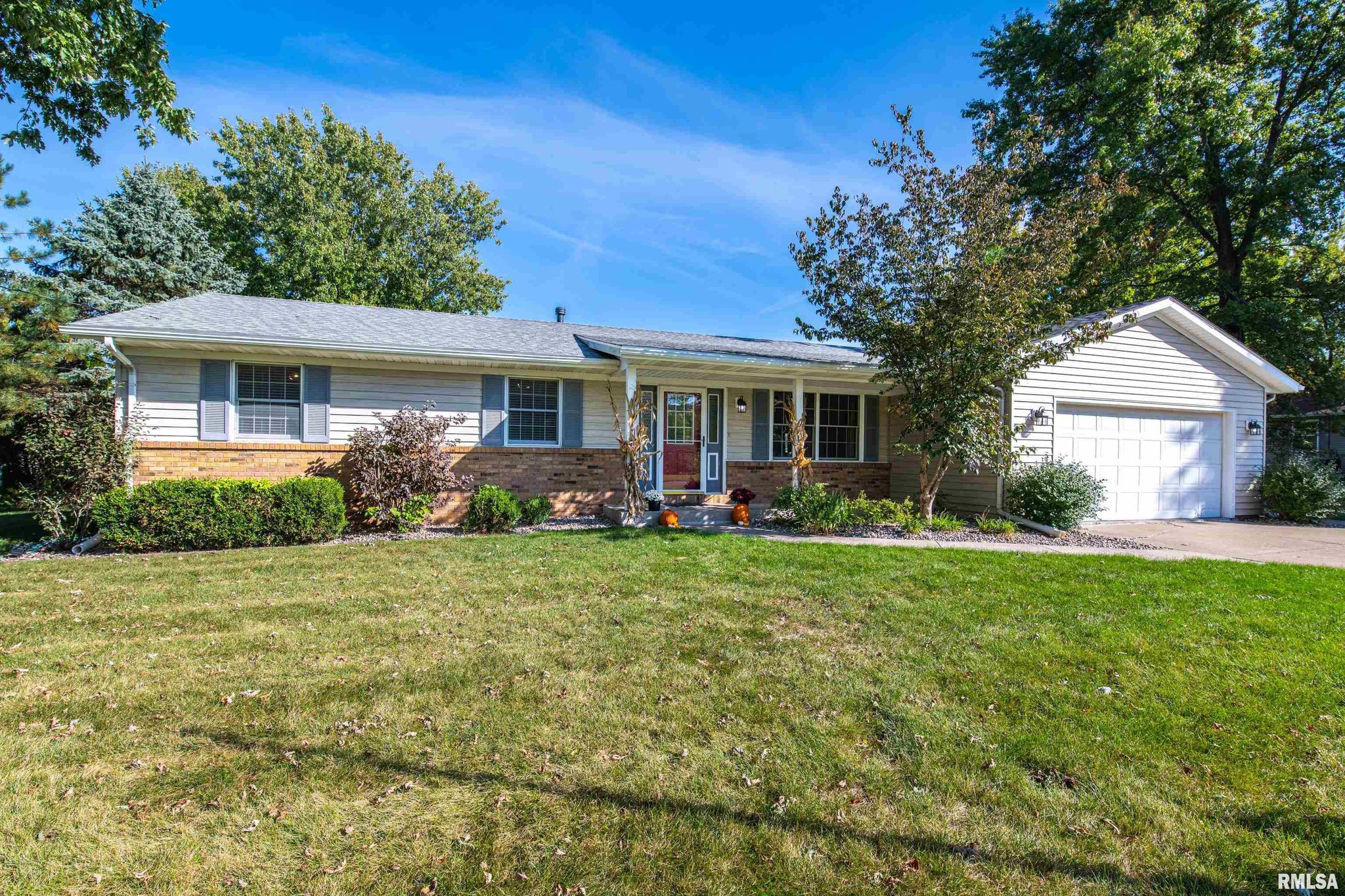 9401 141st St W, Taylor Ridge, IL 61284 See Est. Value, Schools & More