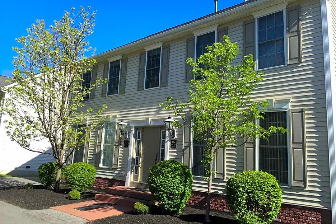 11 Sean Riley Ct #2, Getzville, NY 14068 - See Est. Value, Schools & More