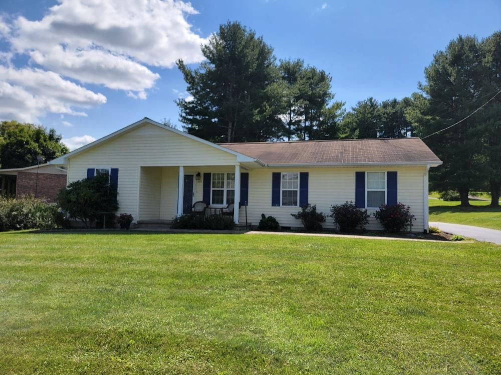 605 Parkwood Dr, Galax, VA 24333 Trulia