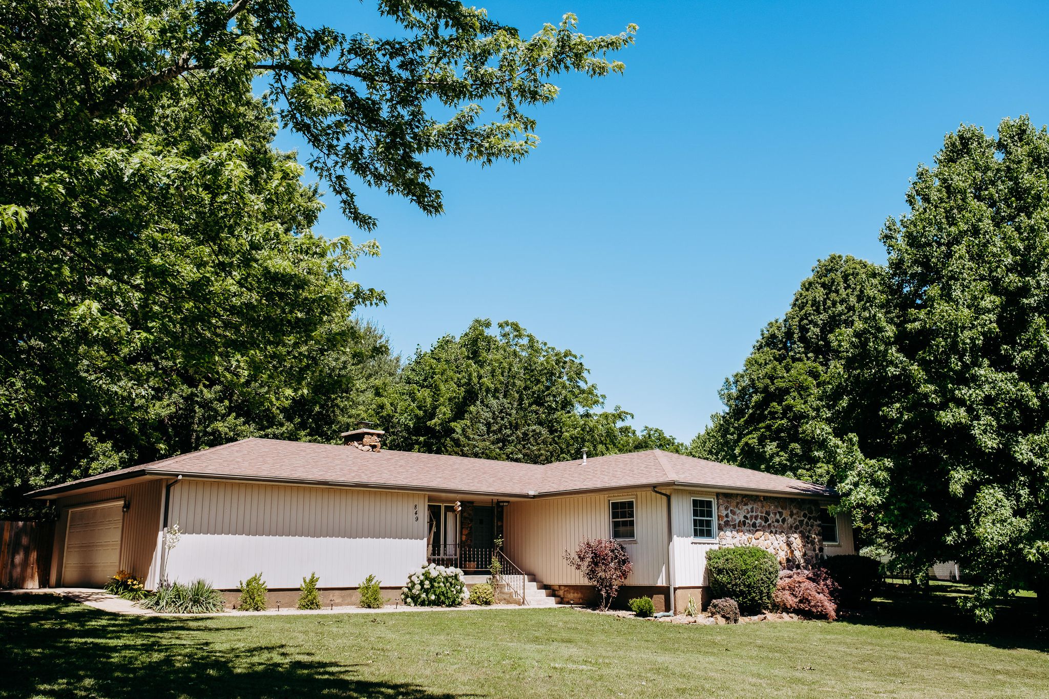 849 W Crestwood Dr, MO 65708 Trulia