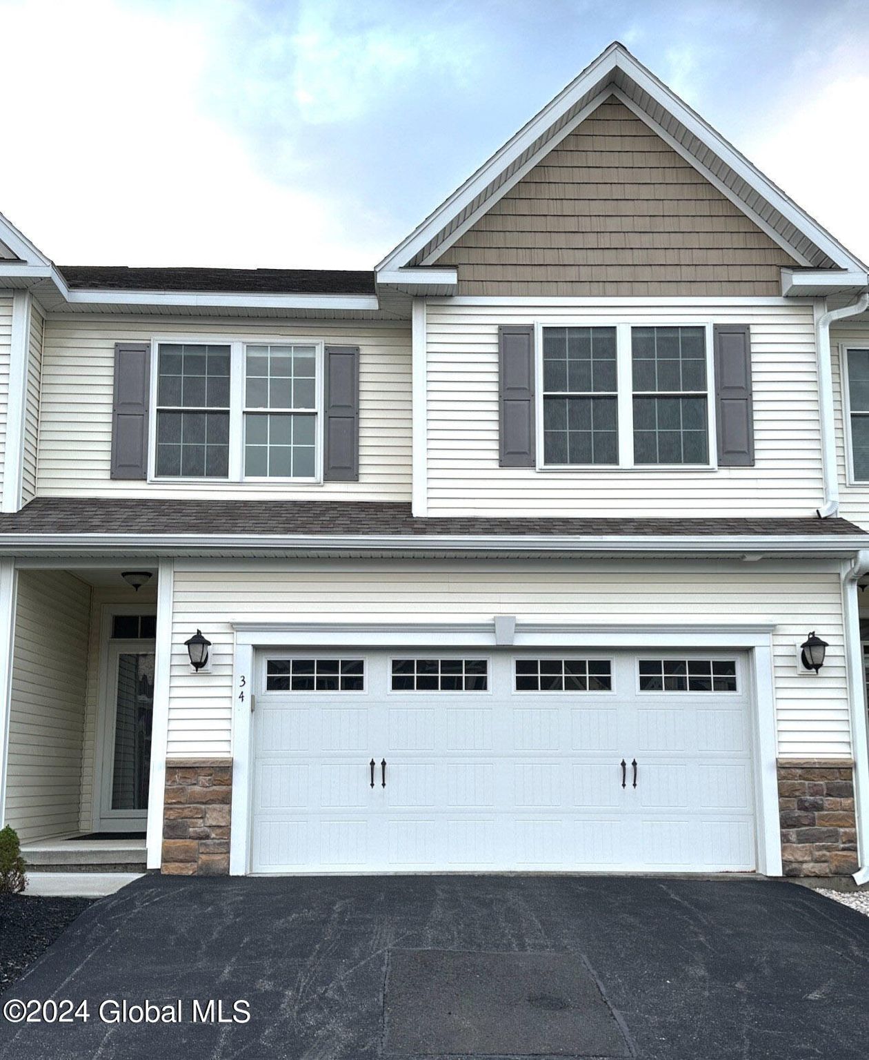 34 Andriana Lane, Albany, NY 12205 MLS 202422174 Trulia