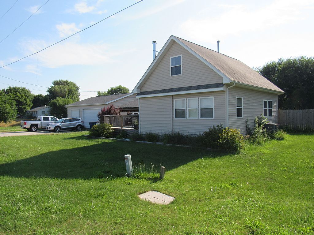 13608 70th St W, Taylor Ridge, IL 61284 See Est. Value, Schools & More