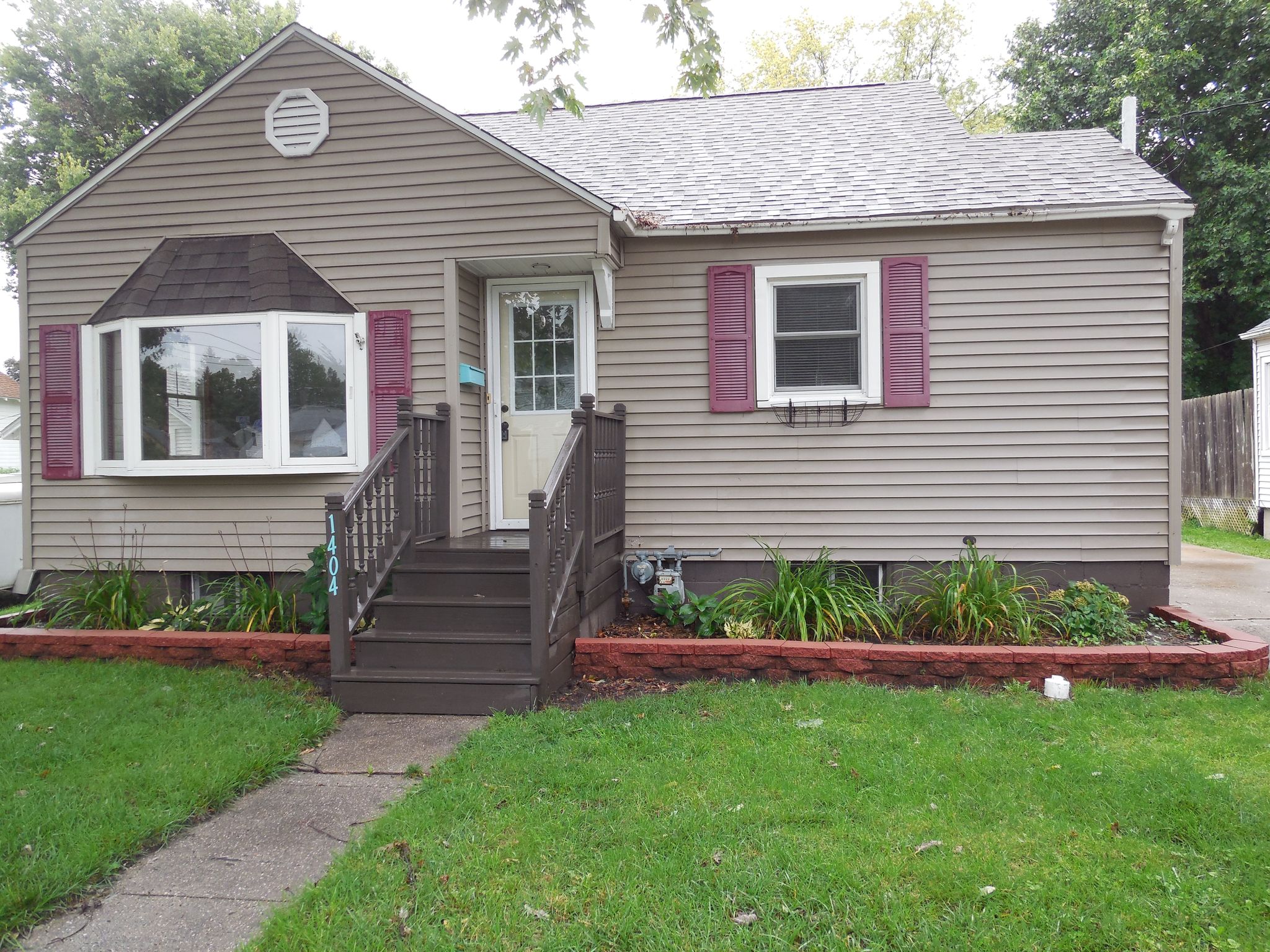 1404 E 14th St, Sterling, IL 61081 Trulia