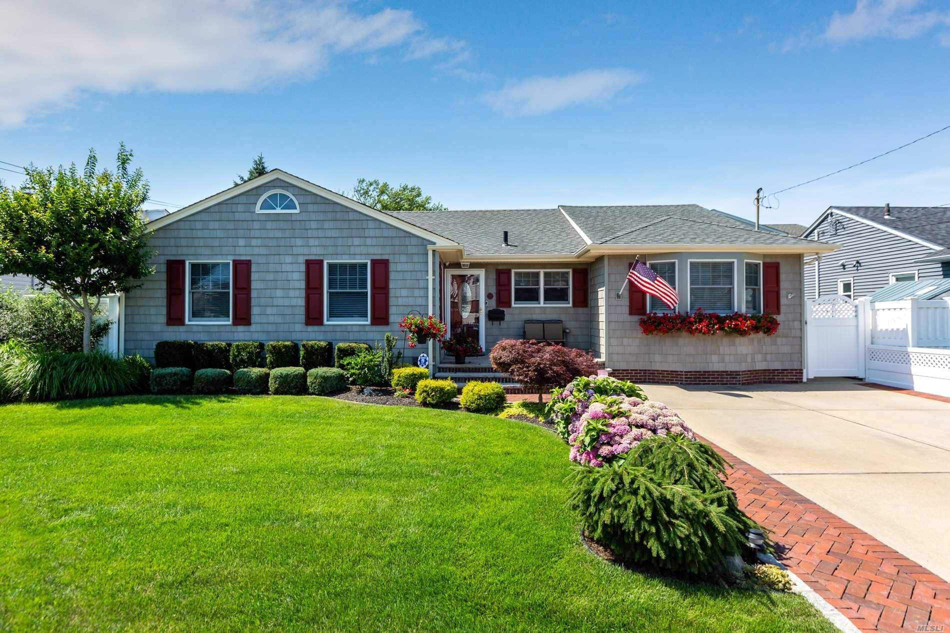 42 Island Pkwy, Island Park, NY 11558 Trulia