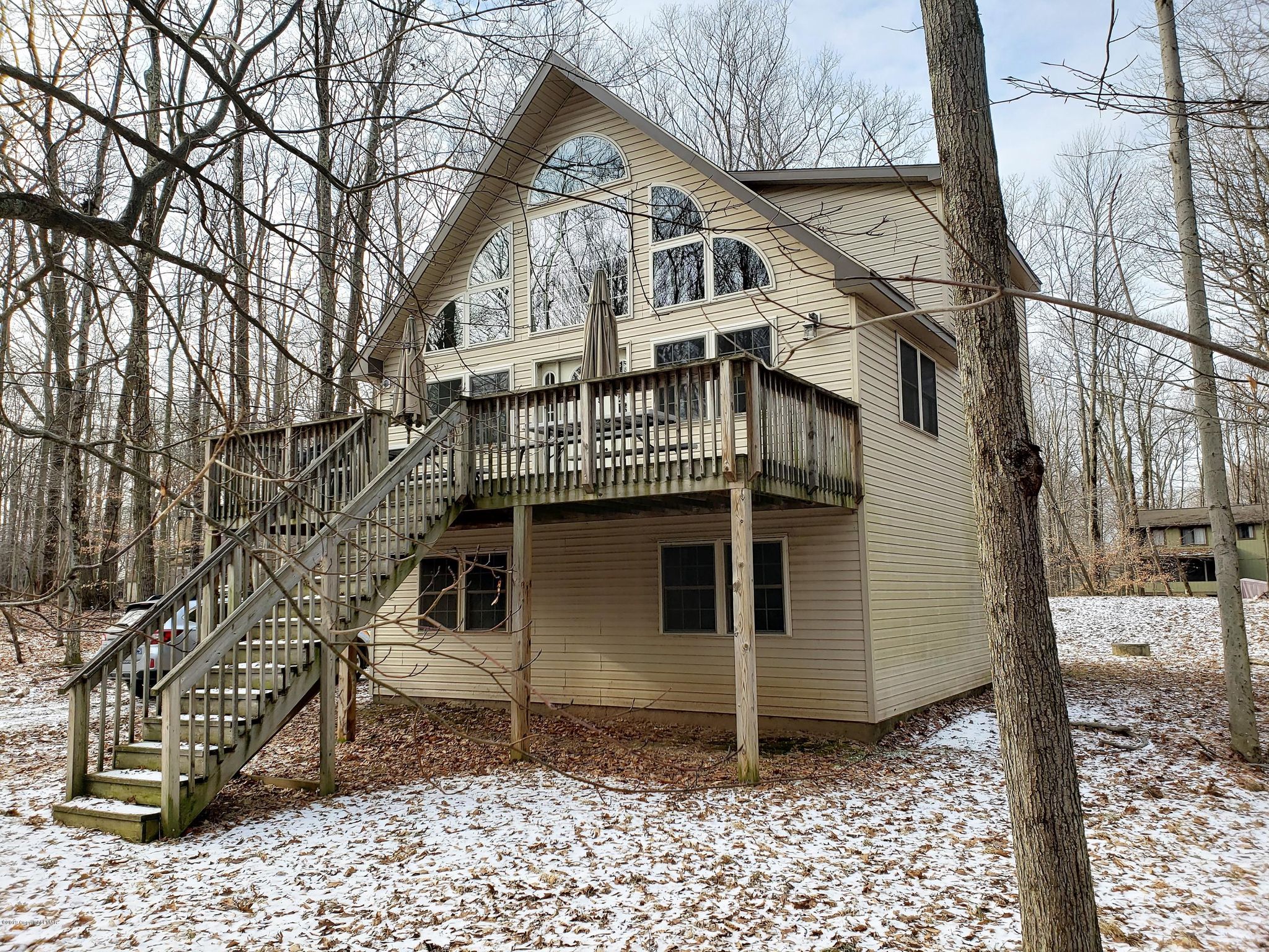 231 Elk Run Rd, Pocono Lake, PA 5 Bed, 3 Bath SingleFamily Home 32