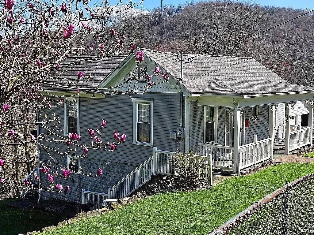 184 Lincoln St, Grafton, WV 26354 MLS 11285830 Trulia