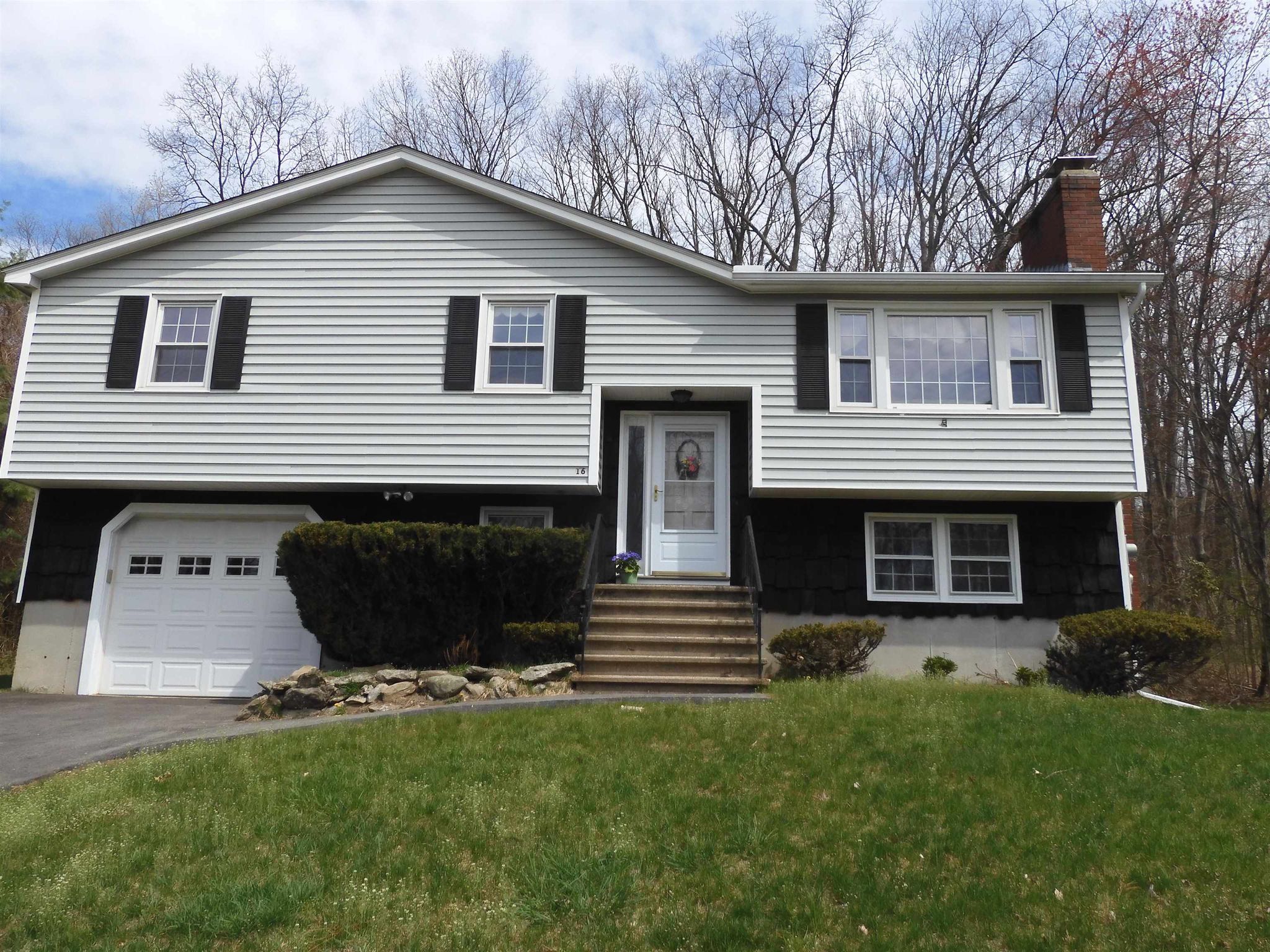 16 Claire Avenue, Derry, NH 03038 Trulia