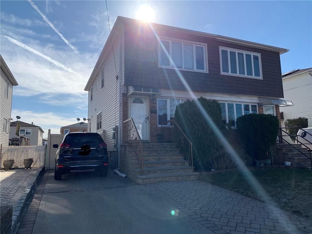 52 Slater Blvd, Staten Island, NY 10305 See Est. Value, Schools & More