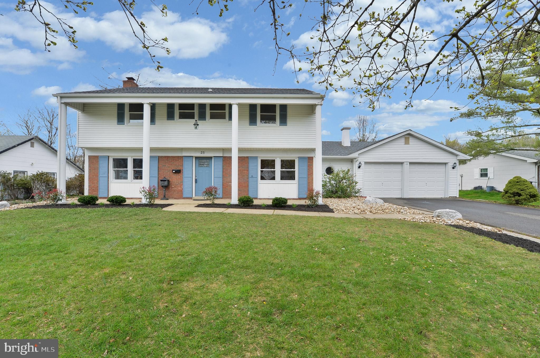 25 Club House Dr, Willingboro, NJ 4 Bed, 3 Bath SingleFamily Home