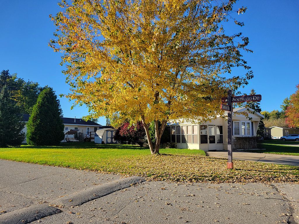 6051 Eastwood Dr, Fort Gratiot, MI 48059 Trulia