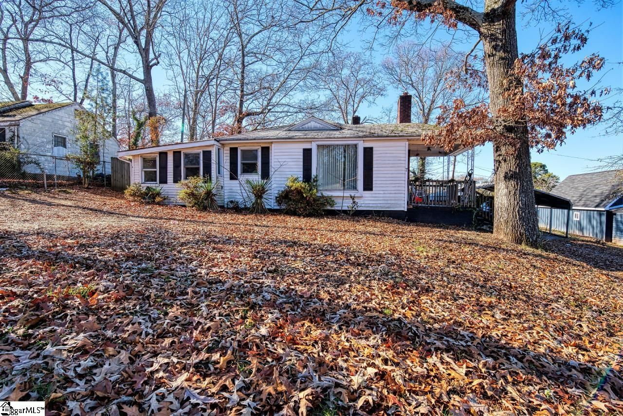 7 Hillside Ln, Greenville, SC 29605 See Est. Value, Schools & More