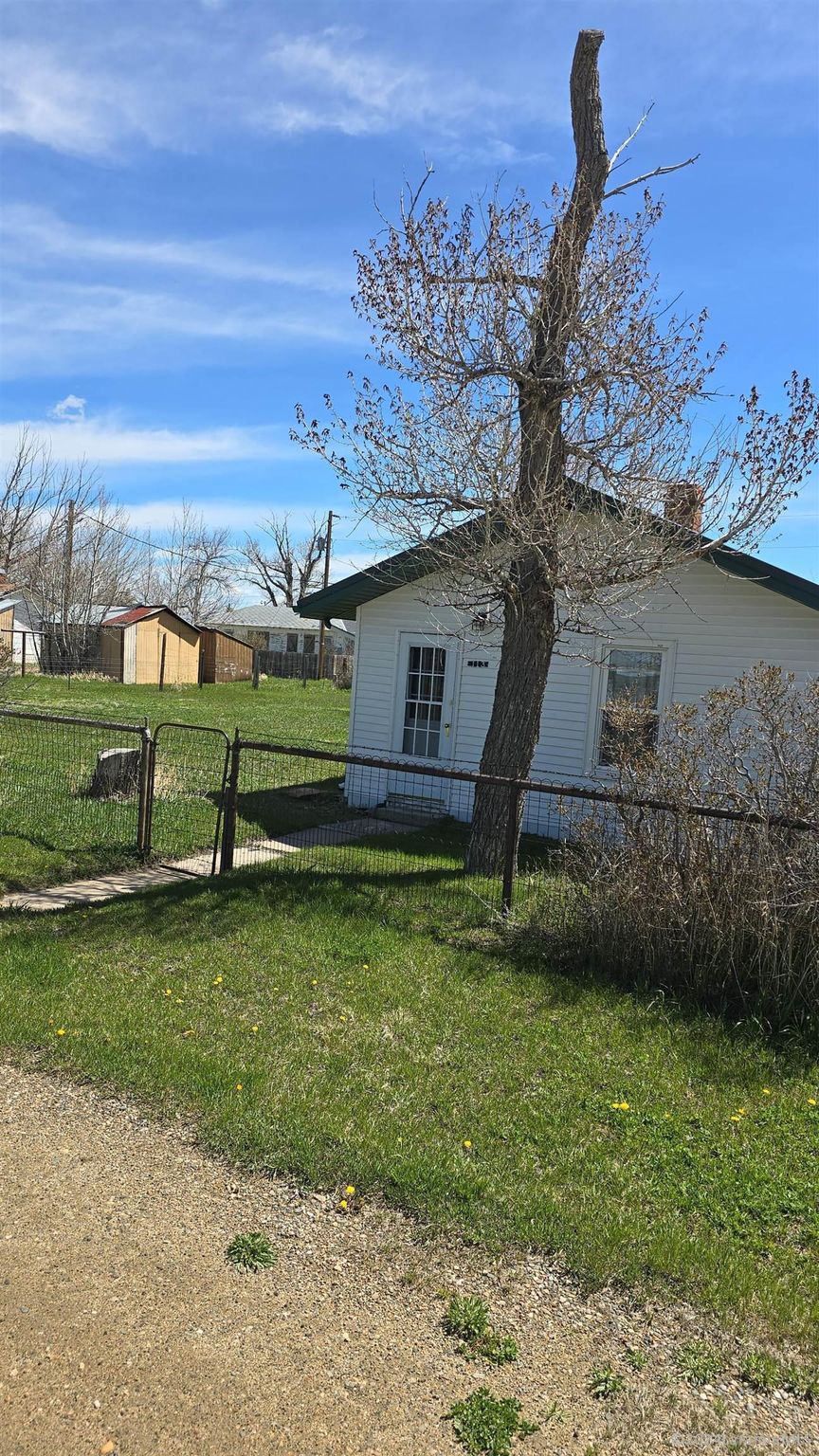 113 3rd St, Rock River, WY 82083 MLS 240242 Trulia