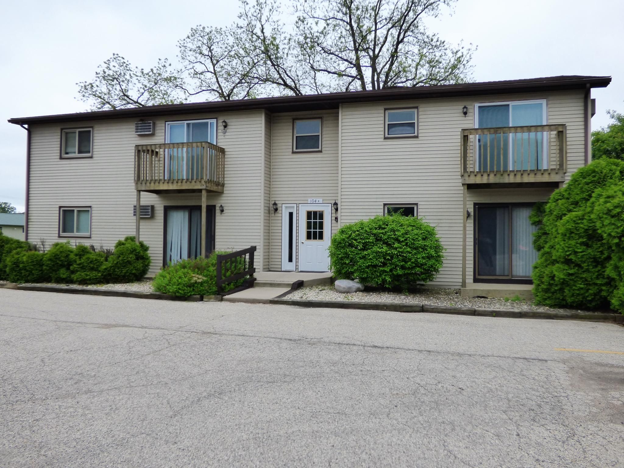 104 er St 4B, Walworth, WI 53184 Trulia