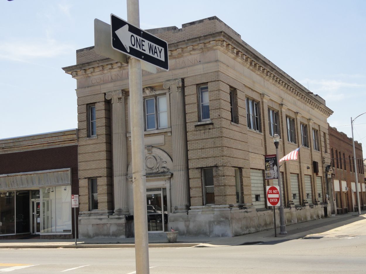 201 1st St, MO 63857 Trulia