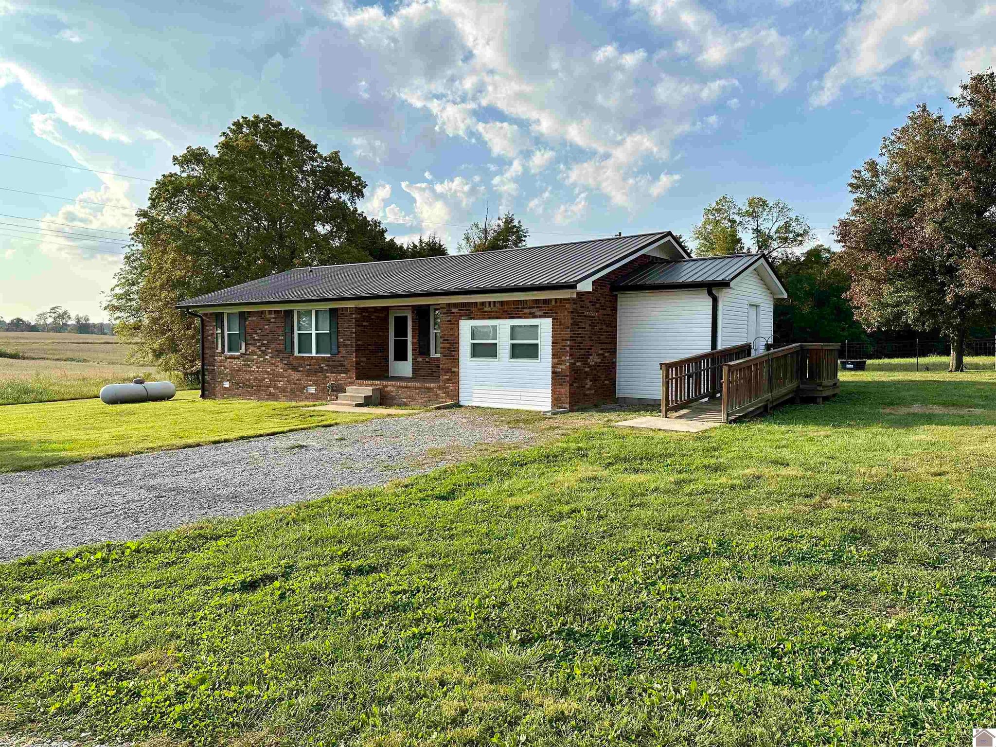 335 Buckingham Rd, Cadiz, KY 42211 Trulia