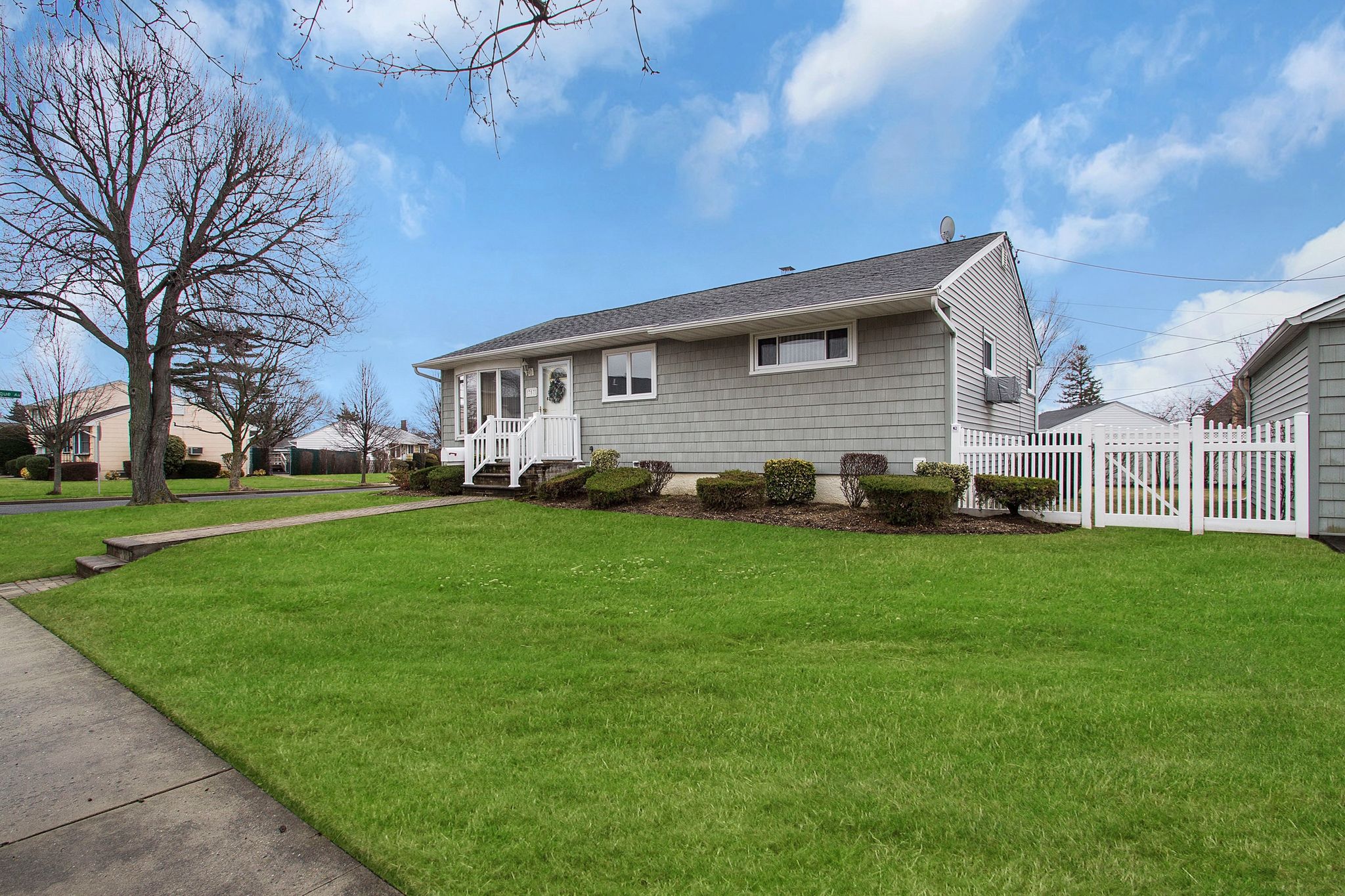 757 Anderson Ave, Franklin Square, NY 11010 Trulia