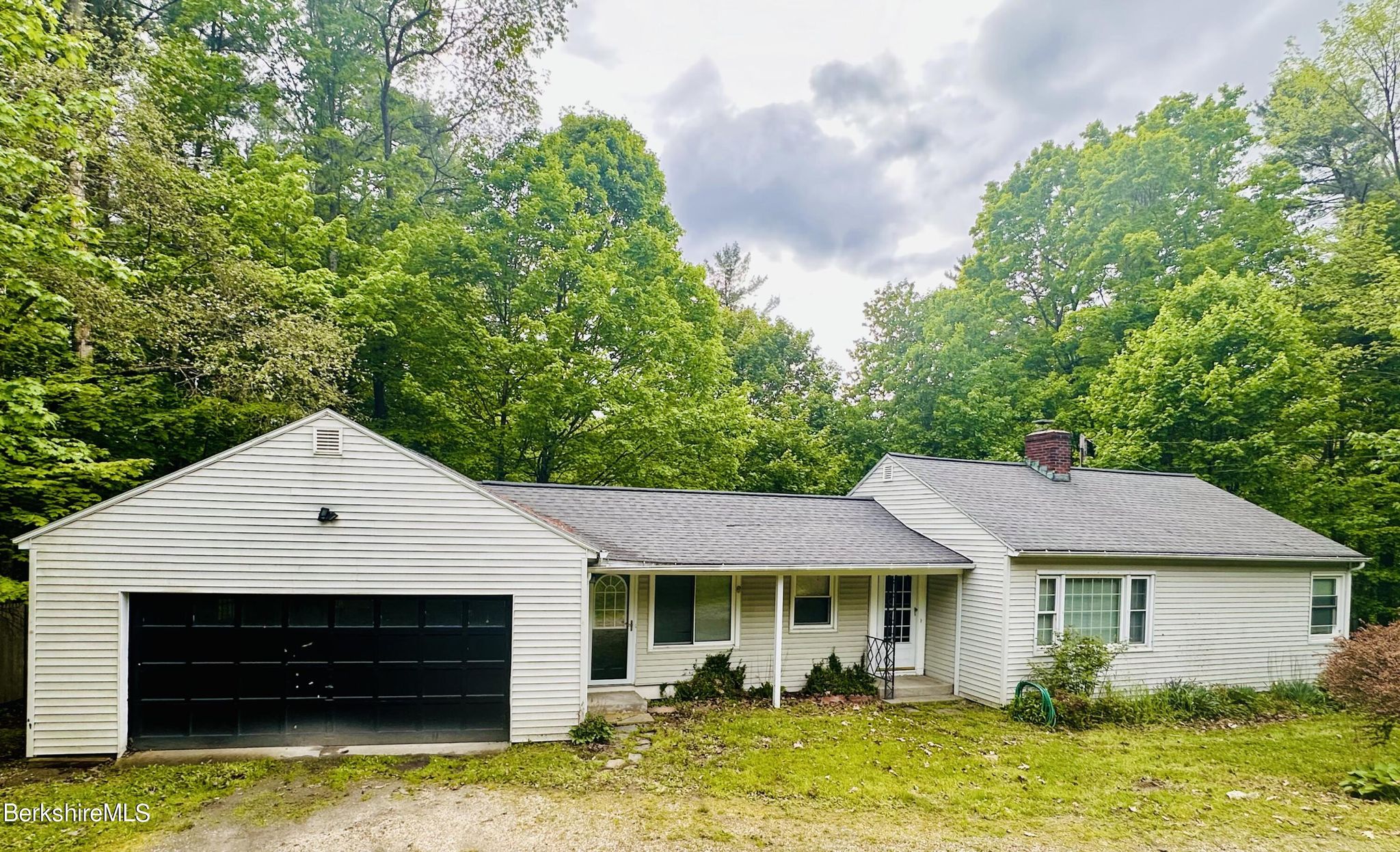 325 Laurel St, Lee, MA 01238 Trulia