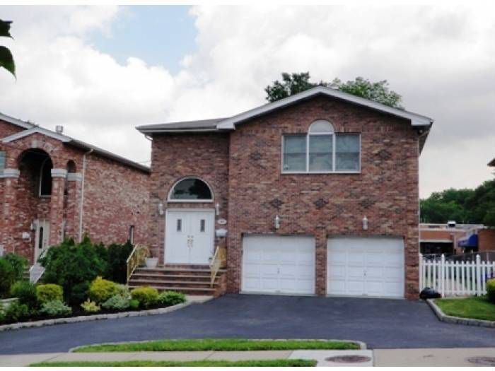 687 Edgewater Ave, Ridgefield, NJ 4 Bed, 3 Bath SingleFamily Home