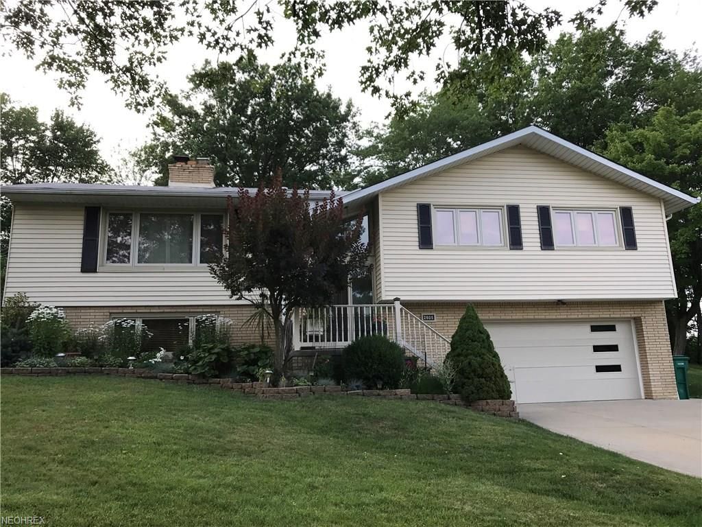 2805 Greenlawn Dr, Seven Hills, OH 44131 Trulia