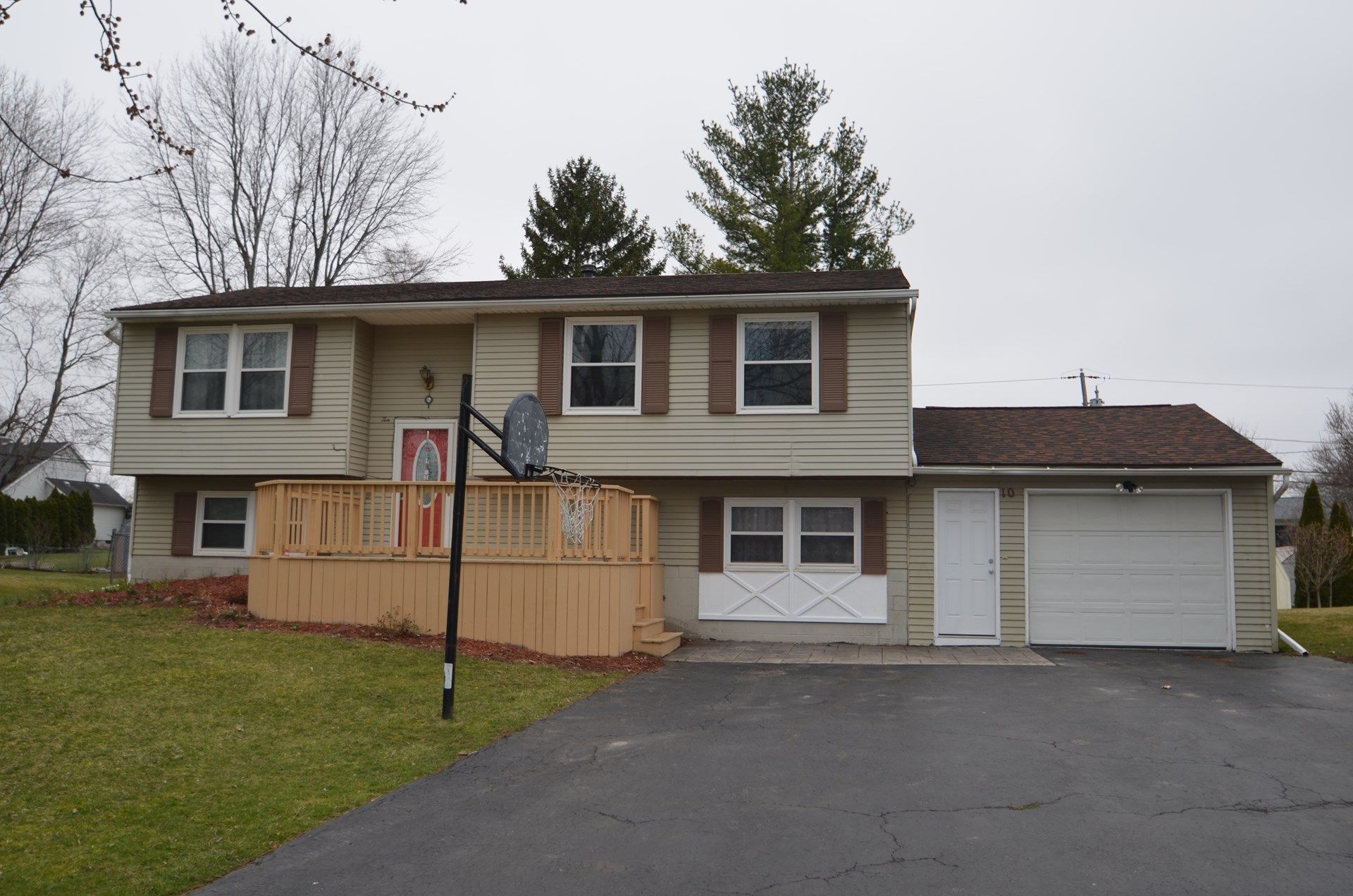 10 Twin Oak Dr, Rochester, NY 14606 Trulia