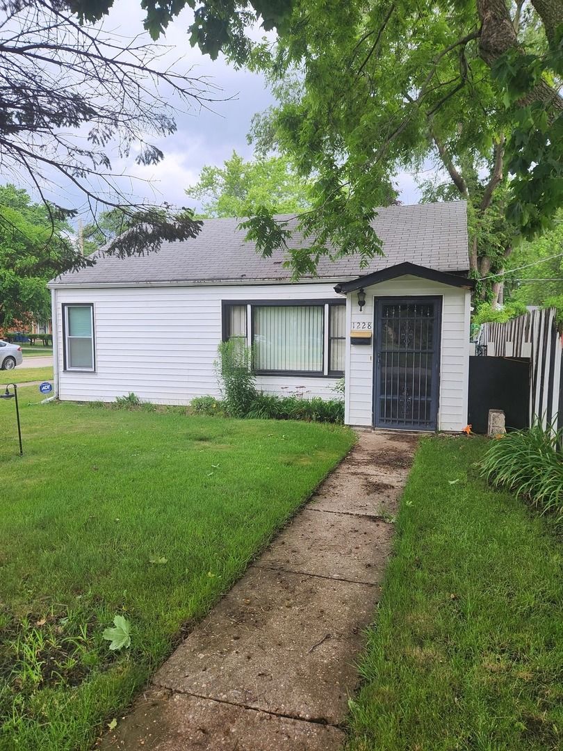 1228 20th St, North Chicago, IL 60064 Trulia