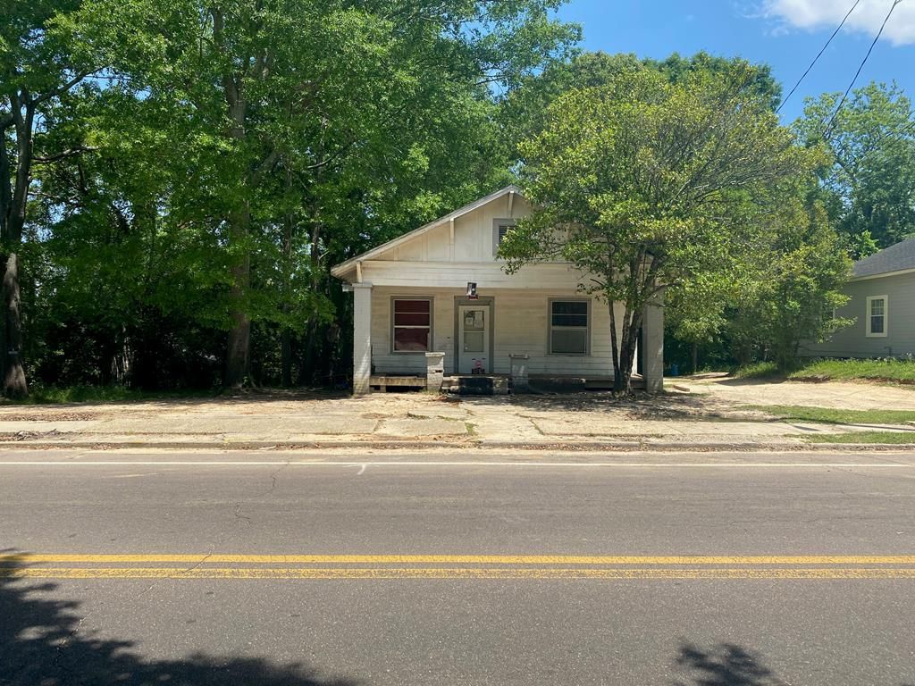 1415 N 1st Ave, Laurel, MS 39440 Trulia