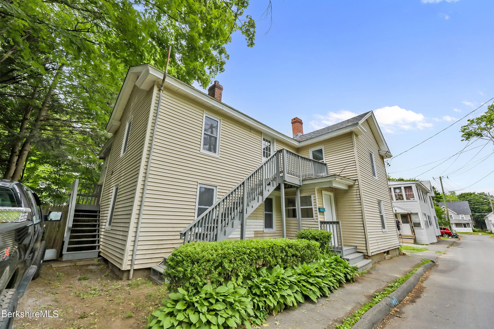 2729 Pleasant St, Pittsfield, MA 01201 Trulia