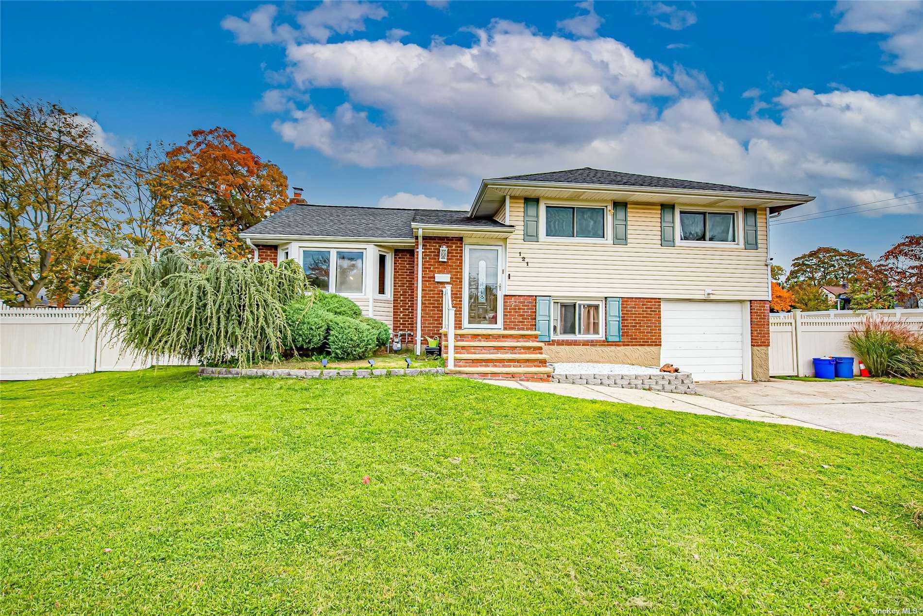 121 W 7th Street, Deer Park, NY 11729 Trulia