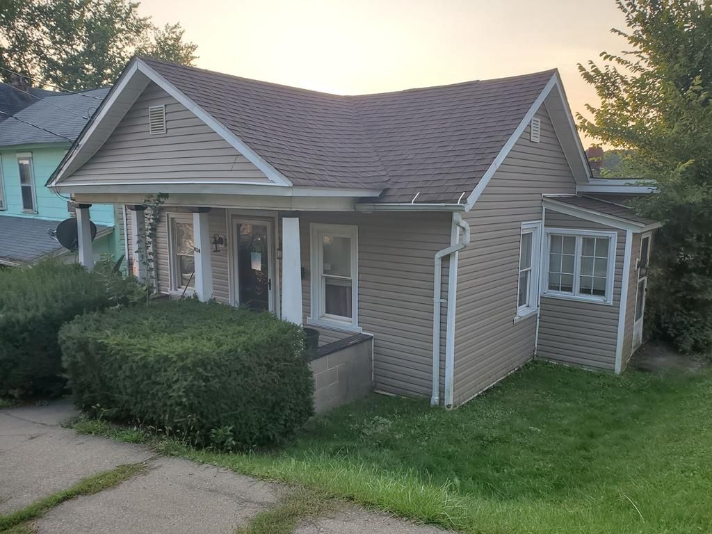 614 Bissell Ave, Oil City, PA 16301 See Estimated Value