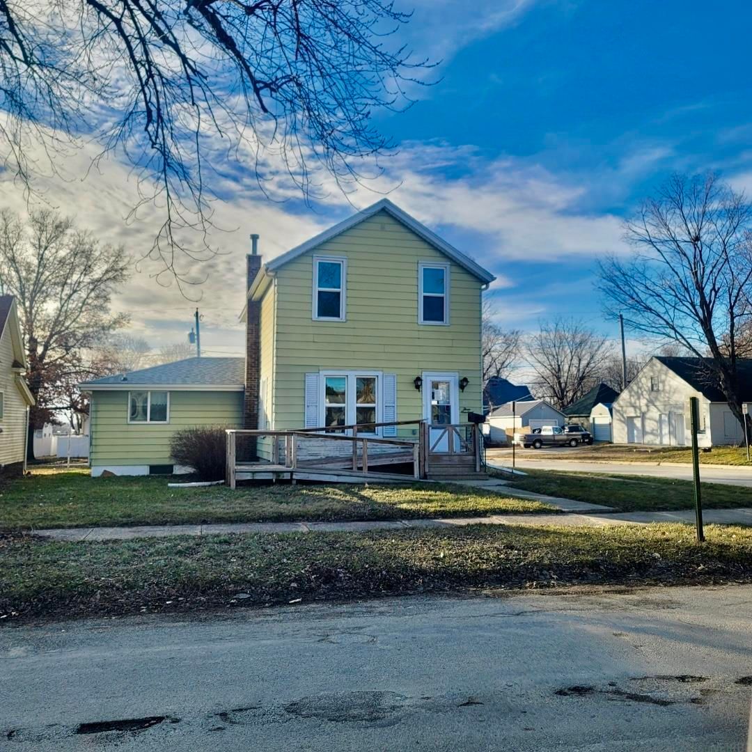 300 4th Ave SE, Oelwein, IA 50662 Trulia