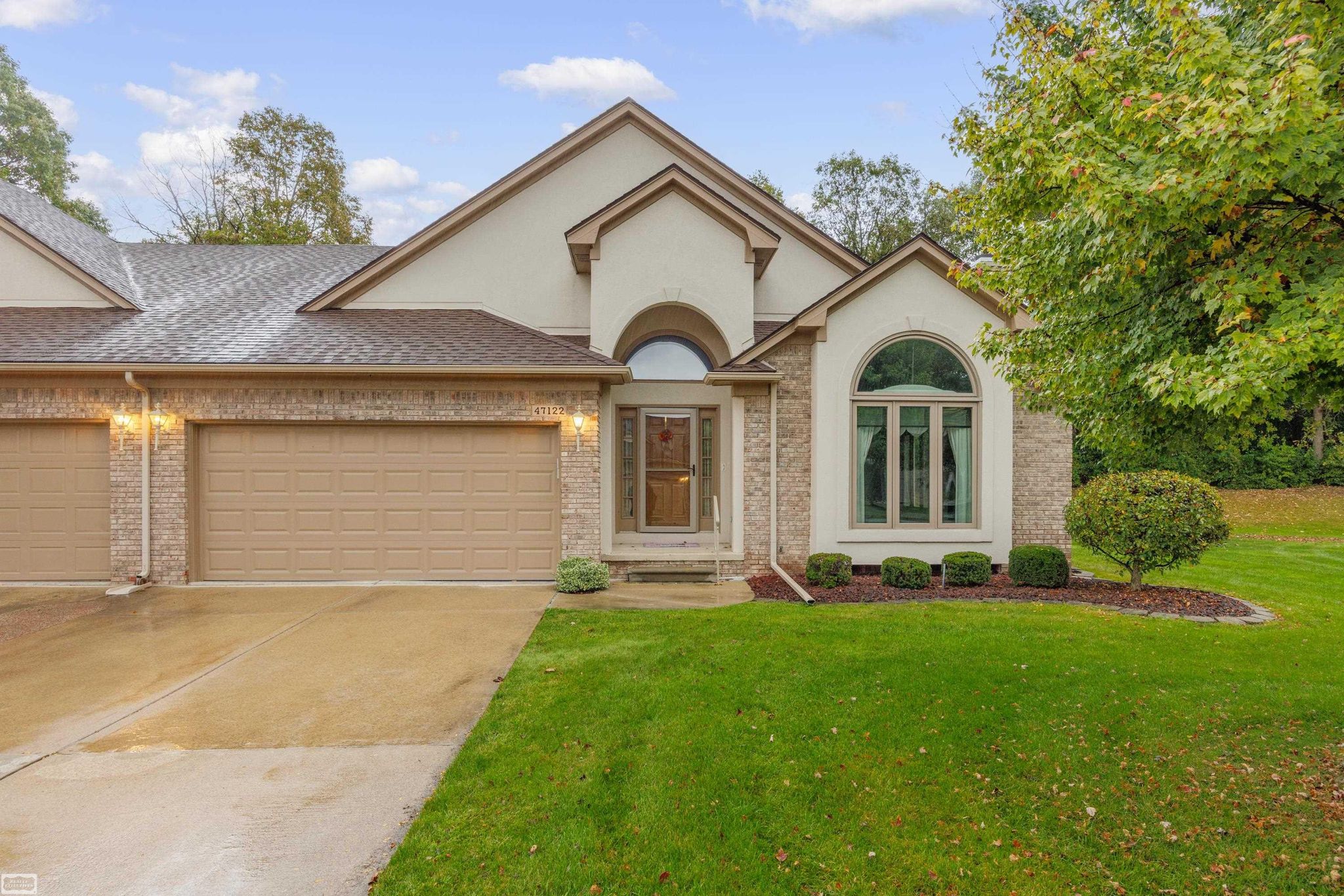 47122 Hunters Chase Dr, MI 48042 Trulia
