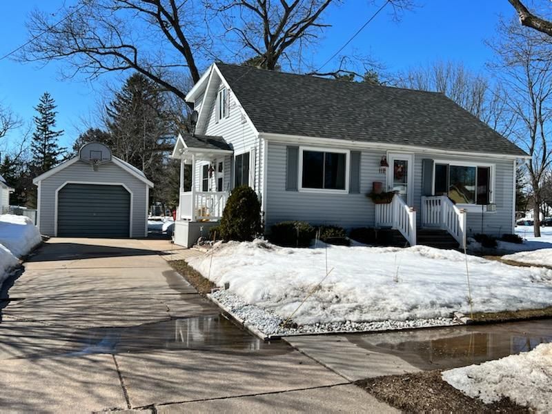 112 Lincoln St, Antigo, WI 54409 See Estimated Value
