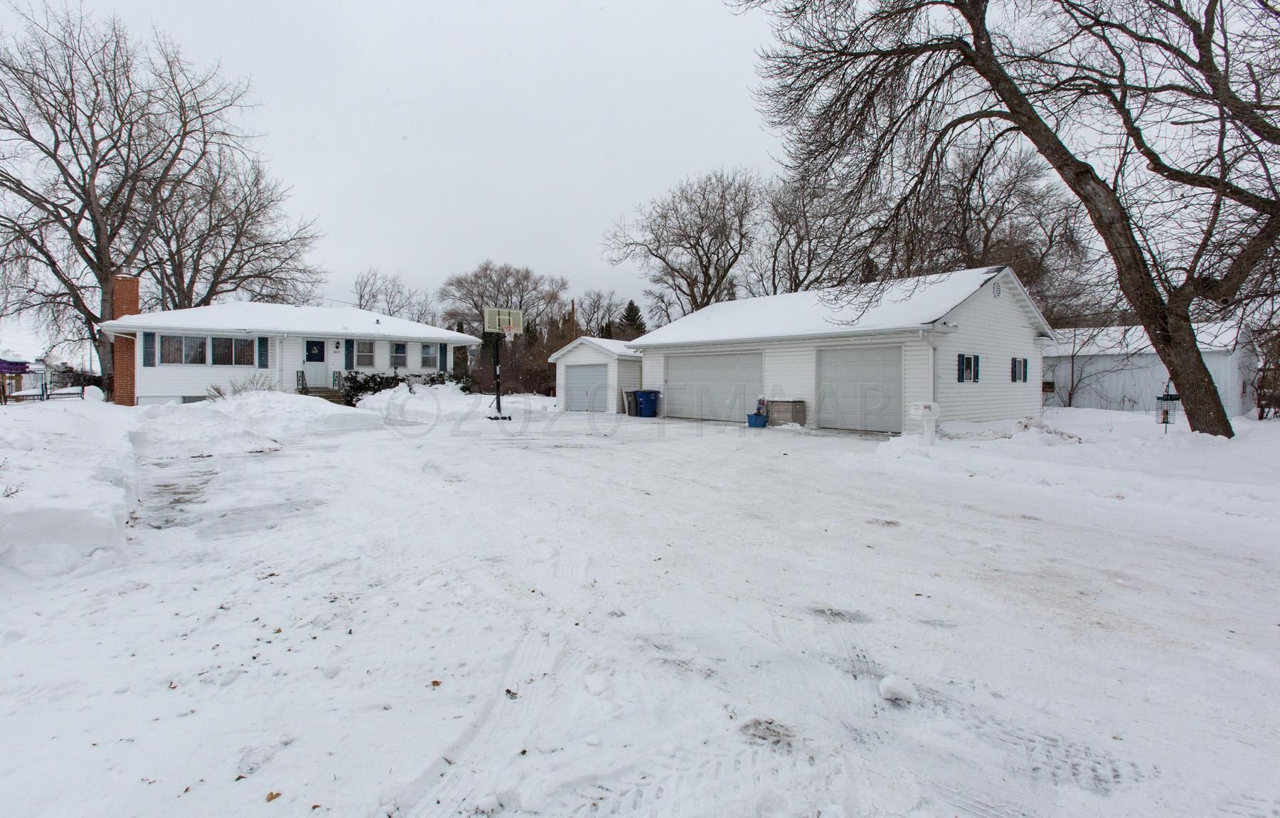 2017 8th Ave N, Moorhead, MN 56560 Trulia