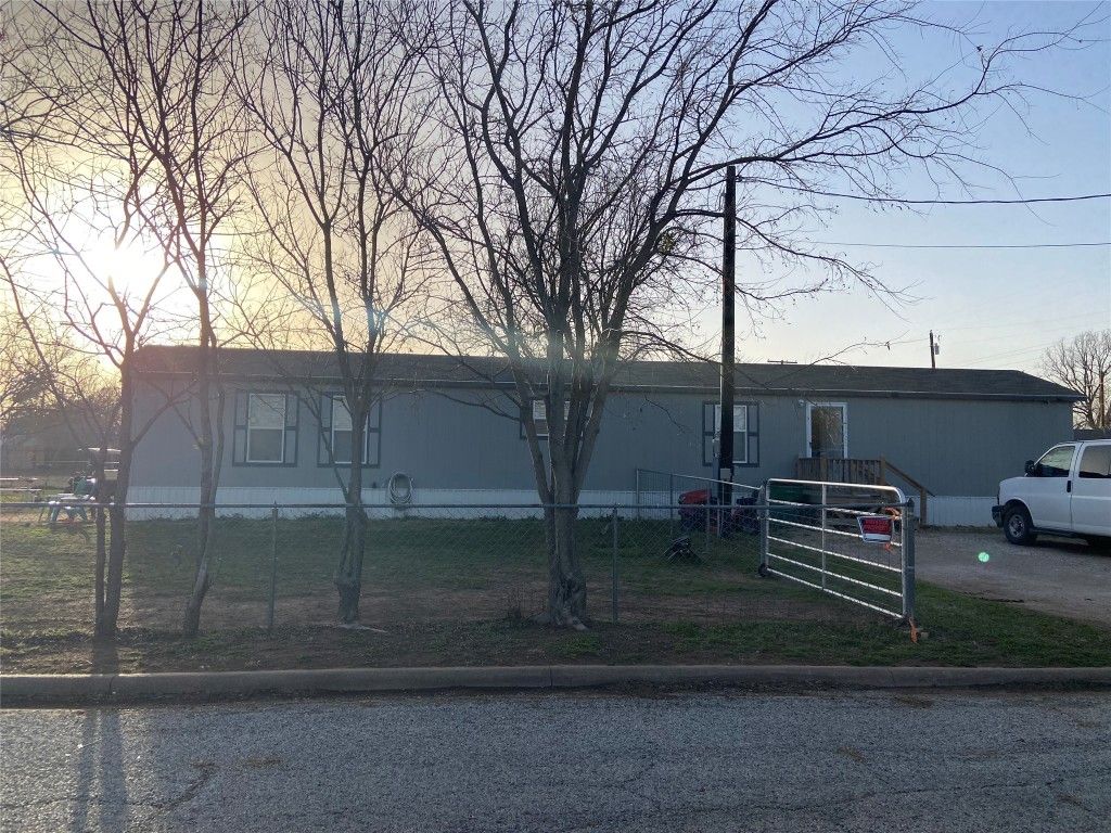 103 W Grove St, Olney, TX 76374 Trulia