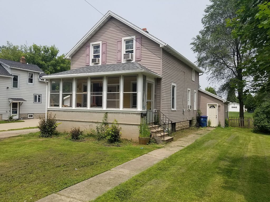 1044 W 9th Ave, Oshkosh, WI 54902 Trulia