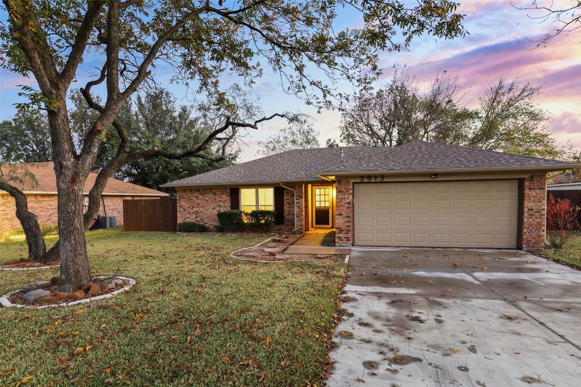 2913 Cripple Creek Trl, Grapevine, TX 76051 Trulia