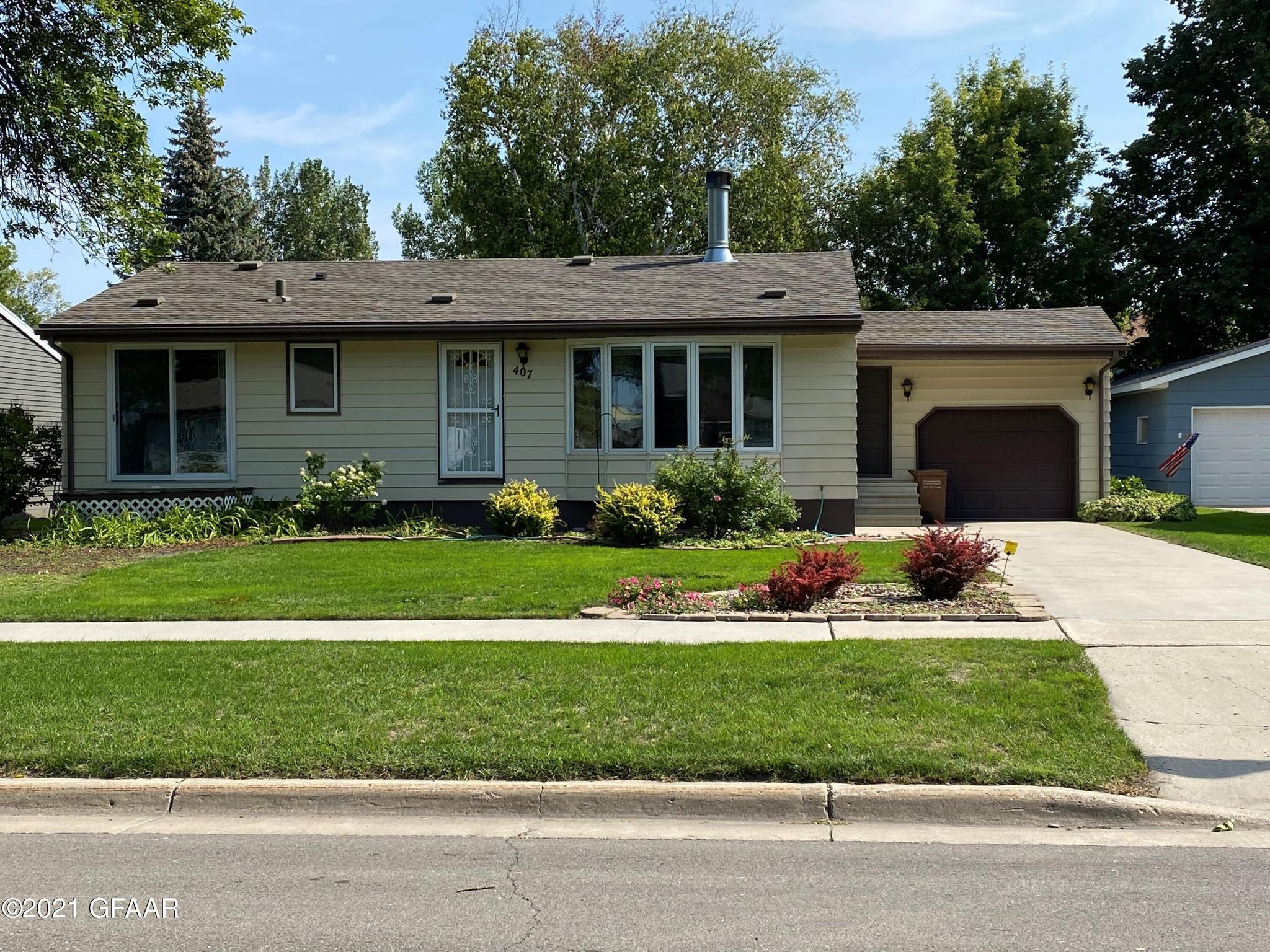 407 Mero Ct SE, East Grand Forks, MN 56721 Trulia