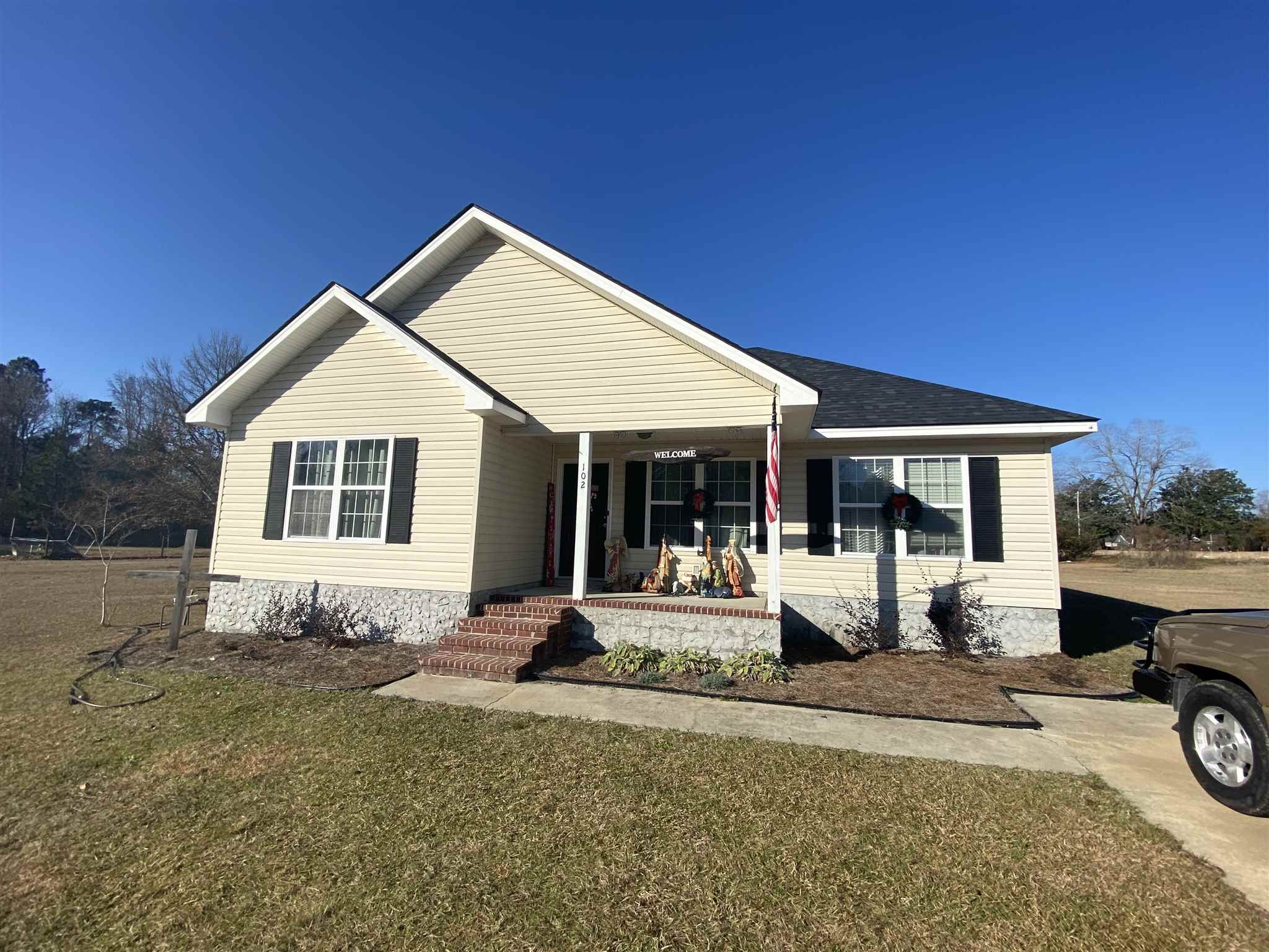 102 Hayden Rd, Statesboro, GA 30458 3 Bed, 2 Bath Single