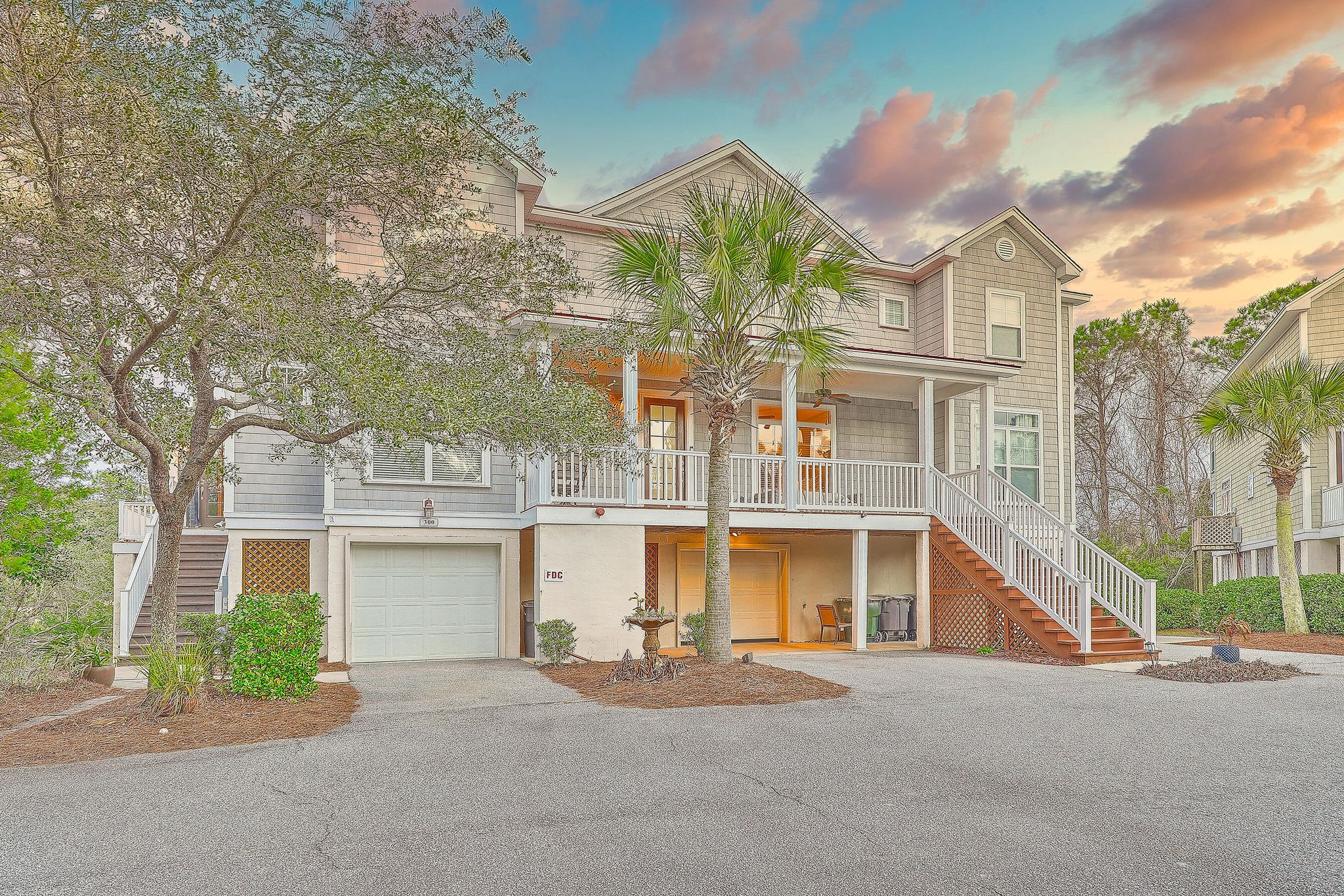 301 Kinloss Country Ln, Mount Pleasant, SC 3 Bed, 3 Bath Townhouse