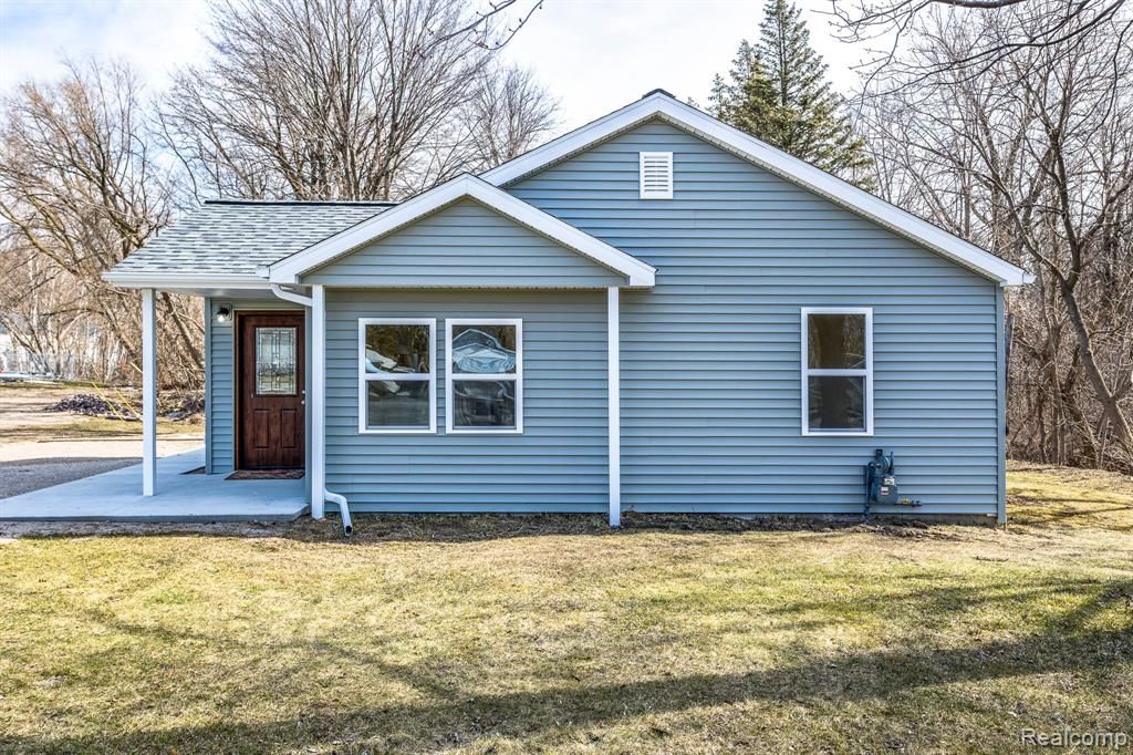 7190 Lakeshore Rd, Fort Gratiot, MI 48059 Trulia