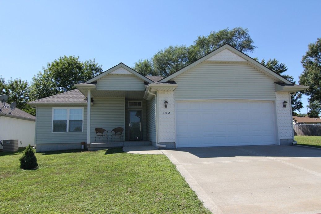 102 N Carriage Meadows Trl, Peculiar, MO 64078 Trulia