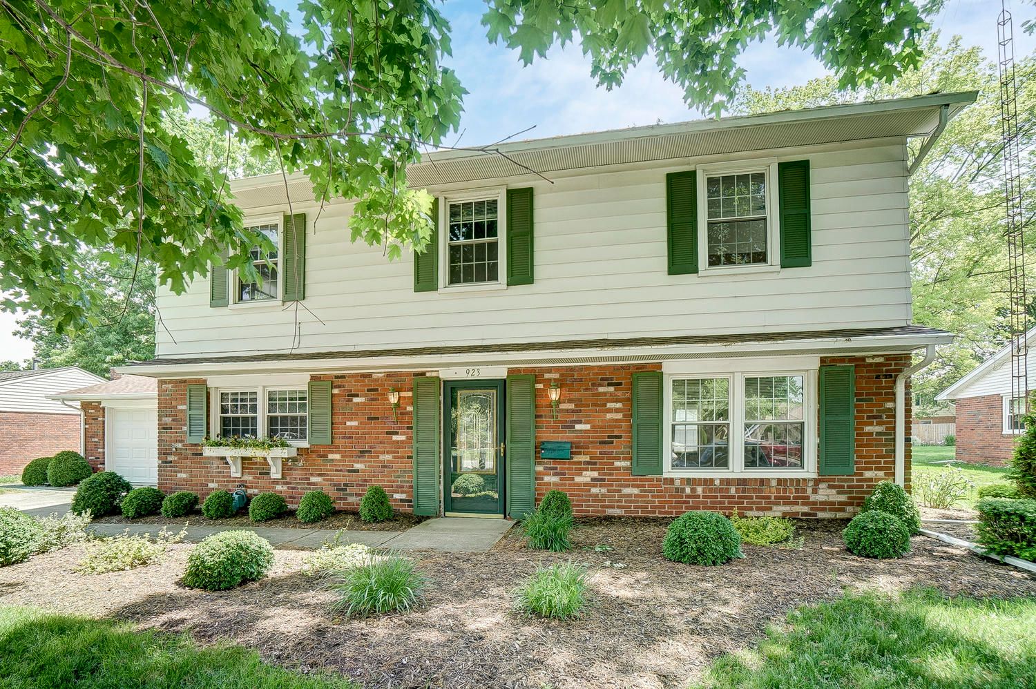 923 Maplecrest Dr, Troy, OH 45373 Trulia